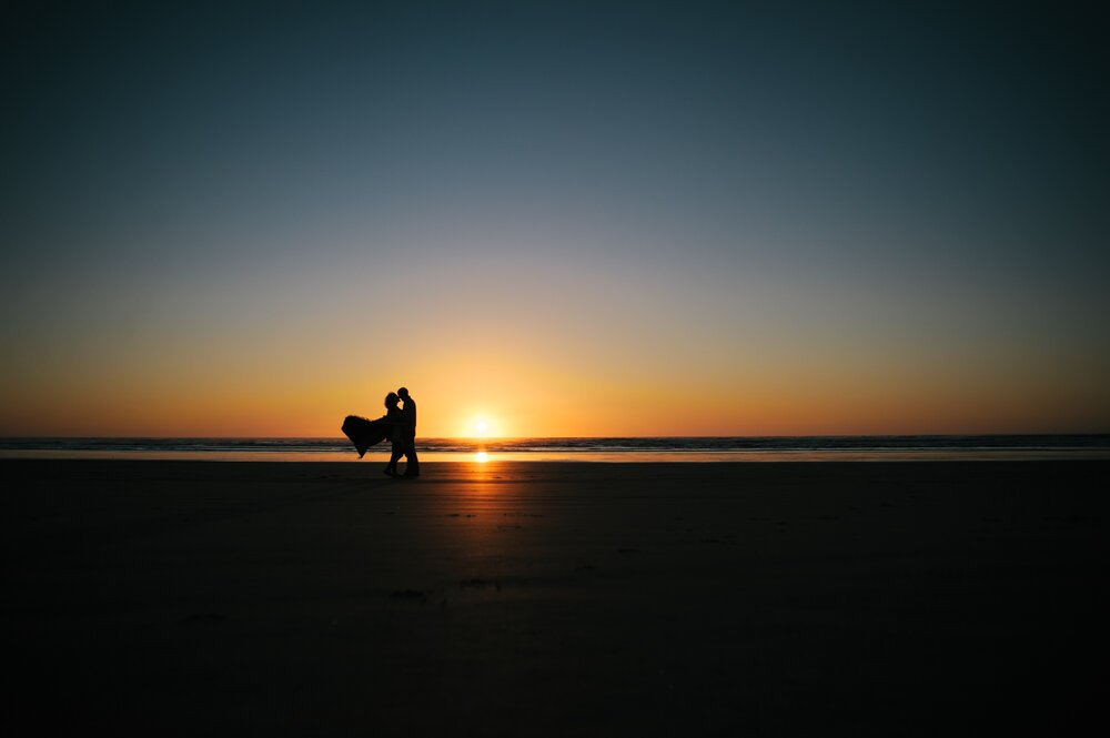 cannon-beach-sunset-photography-virtual-photographer-oregon-photographer-meghan-hill-co.jpg