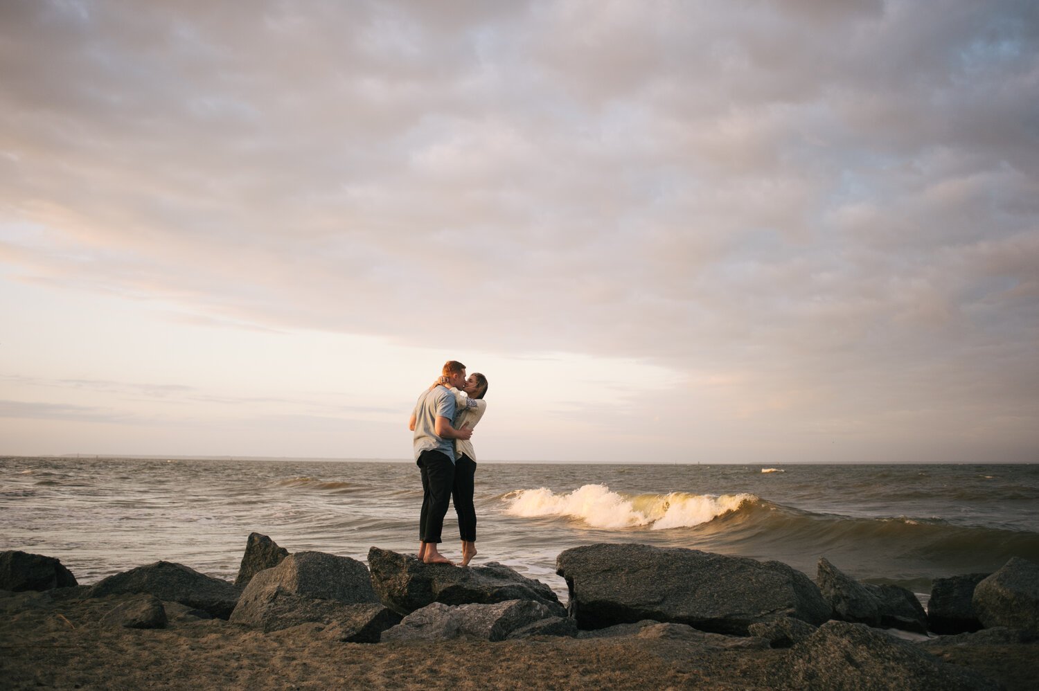 virtual-photographer-meghan-hill-photo-family-photographer-engagement-photogrpher-traveling.jpg