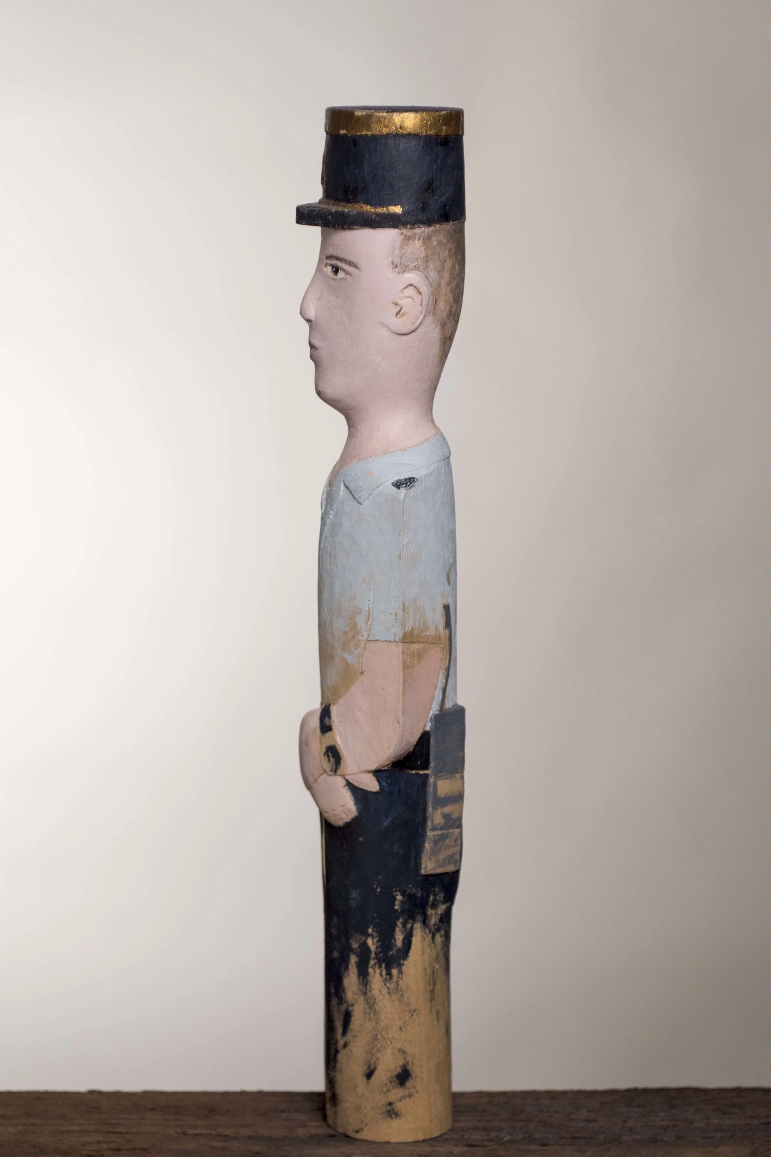 Gendarme sculpture left profile