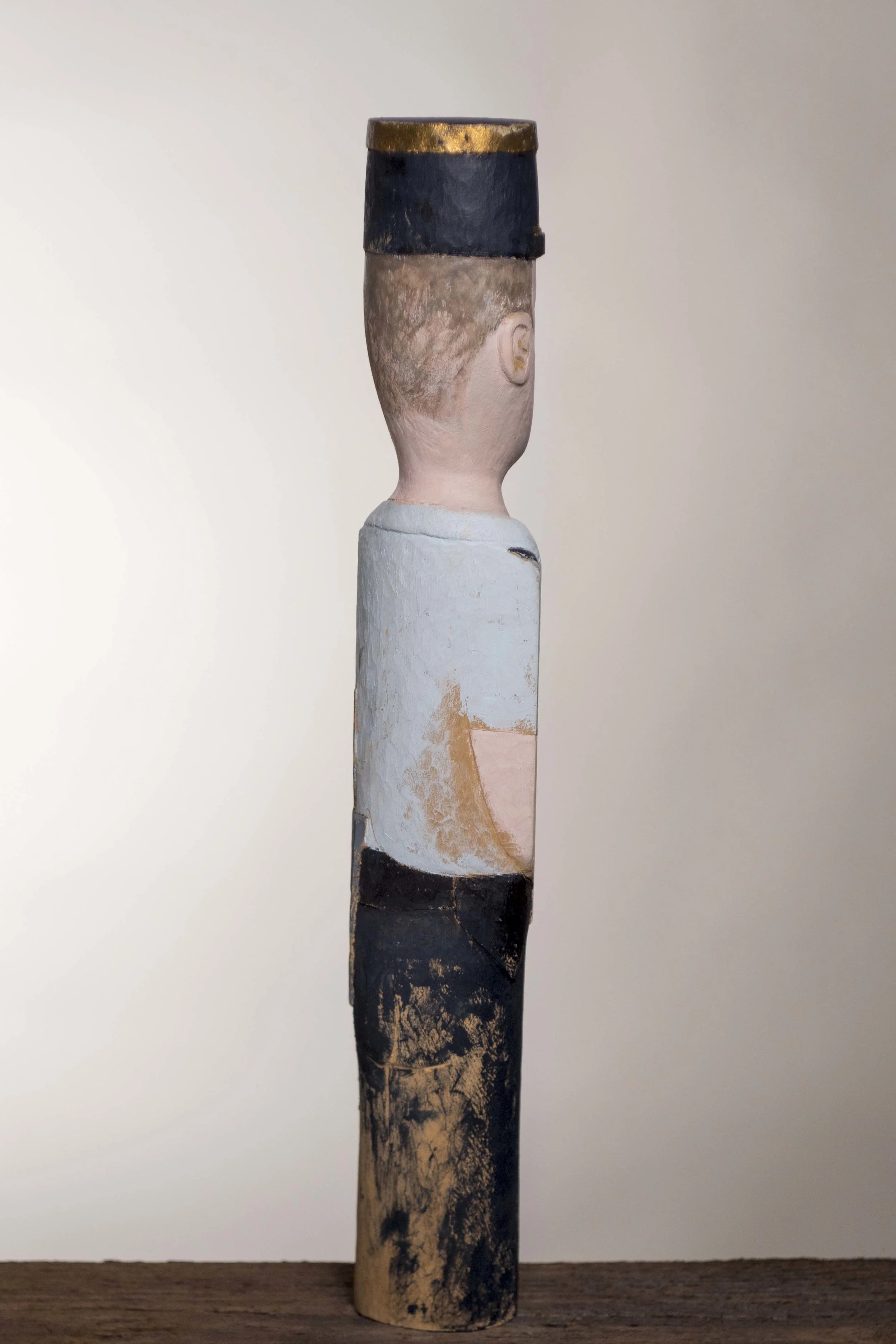 Gendarme sculpture right rear quarter view