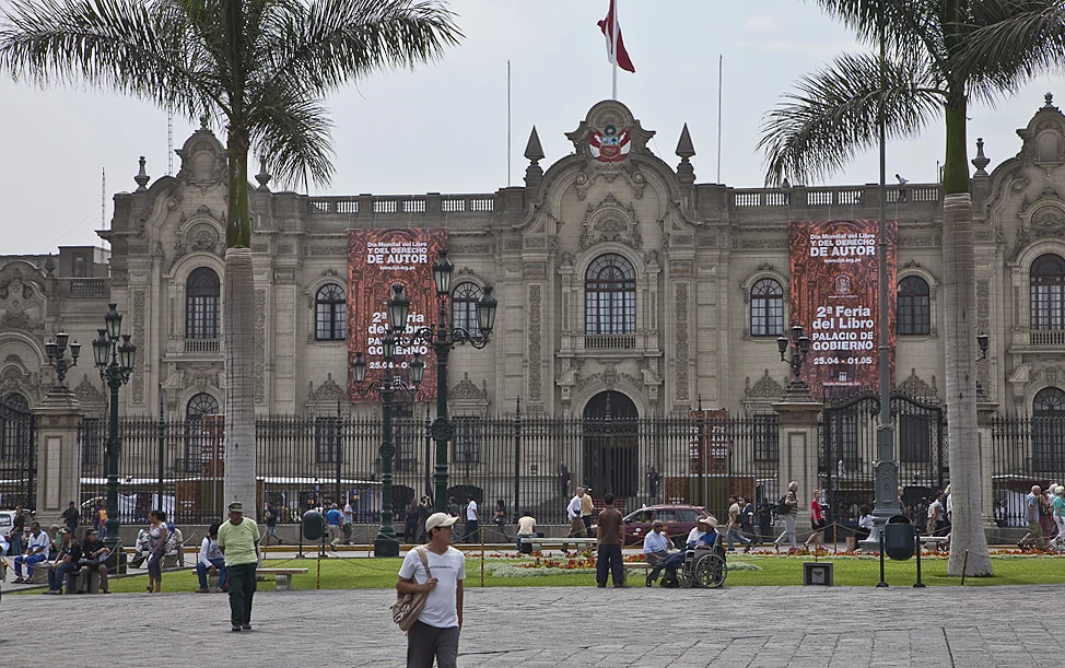 plazadelarmaslimaperu-3.jpg