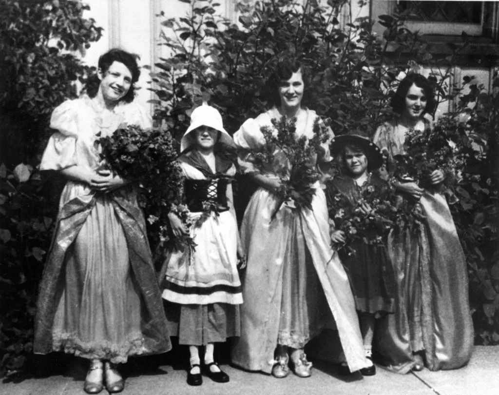 An early lilac time pageant