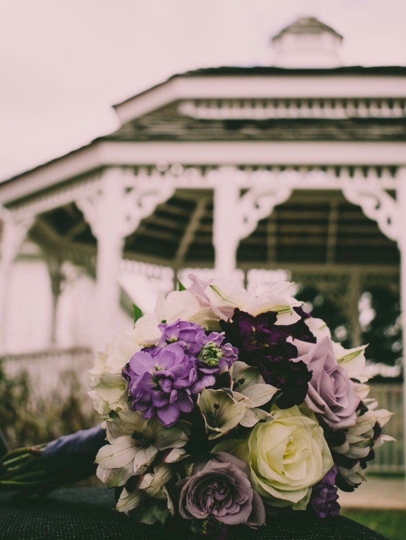 gazebo with bouquet.jpg