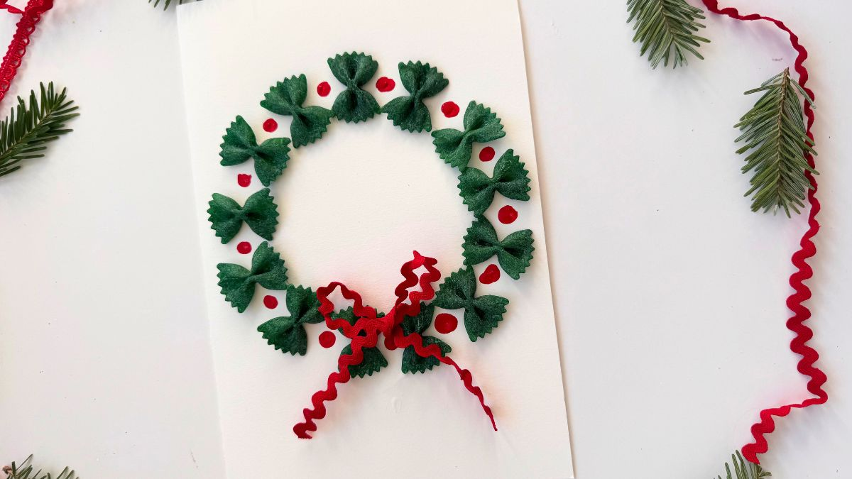  Family-Friendly Holiday Crafting Drop-In