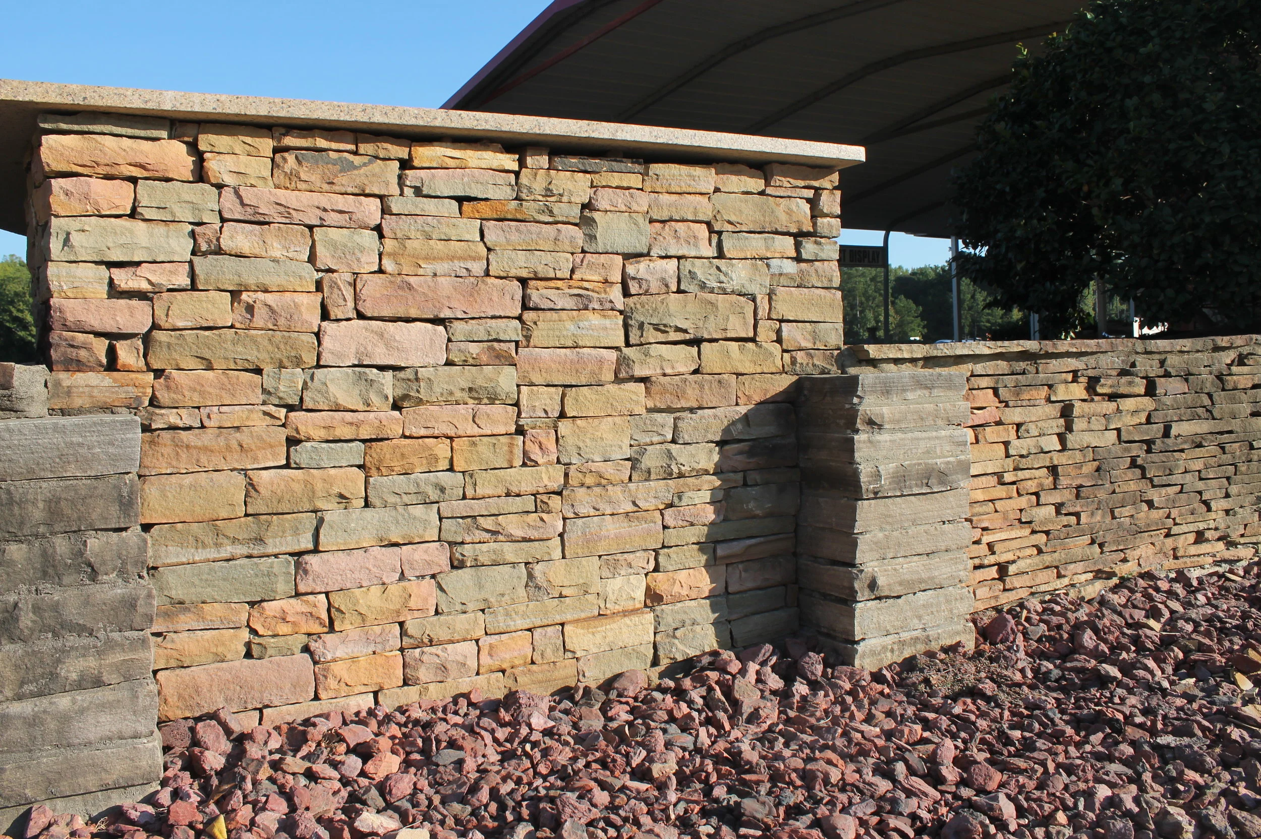 Stacking Flagstone Wall Installation