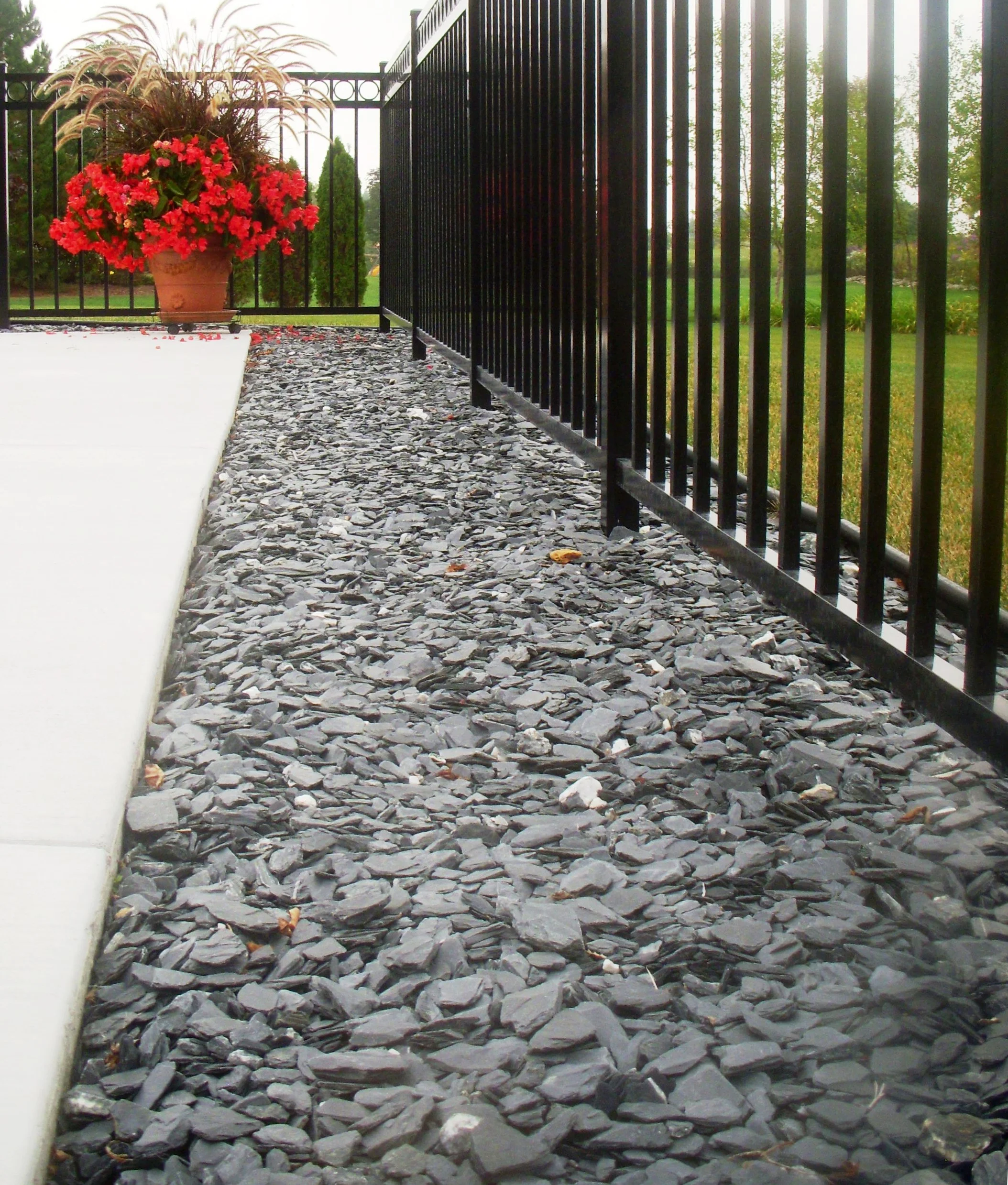 Slate Chip Border Installation