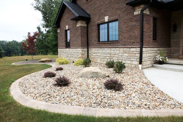 Front%20River%20Gravel%20Landscaping%20Bed.jpg