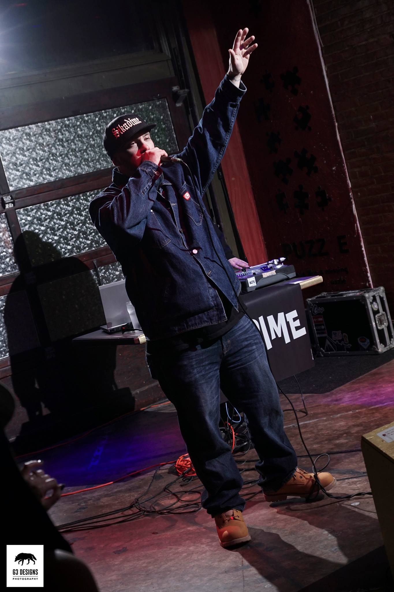 Live in St. Catharines, ON April 2017