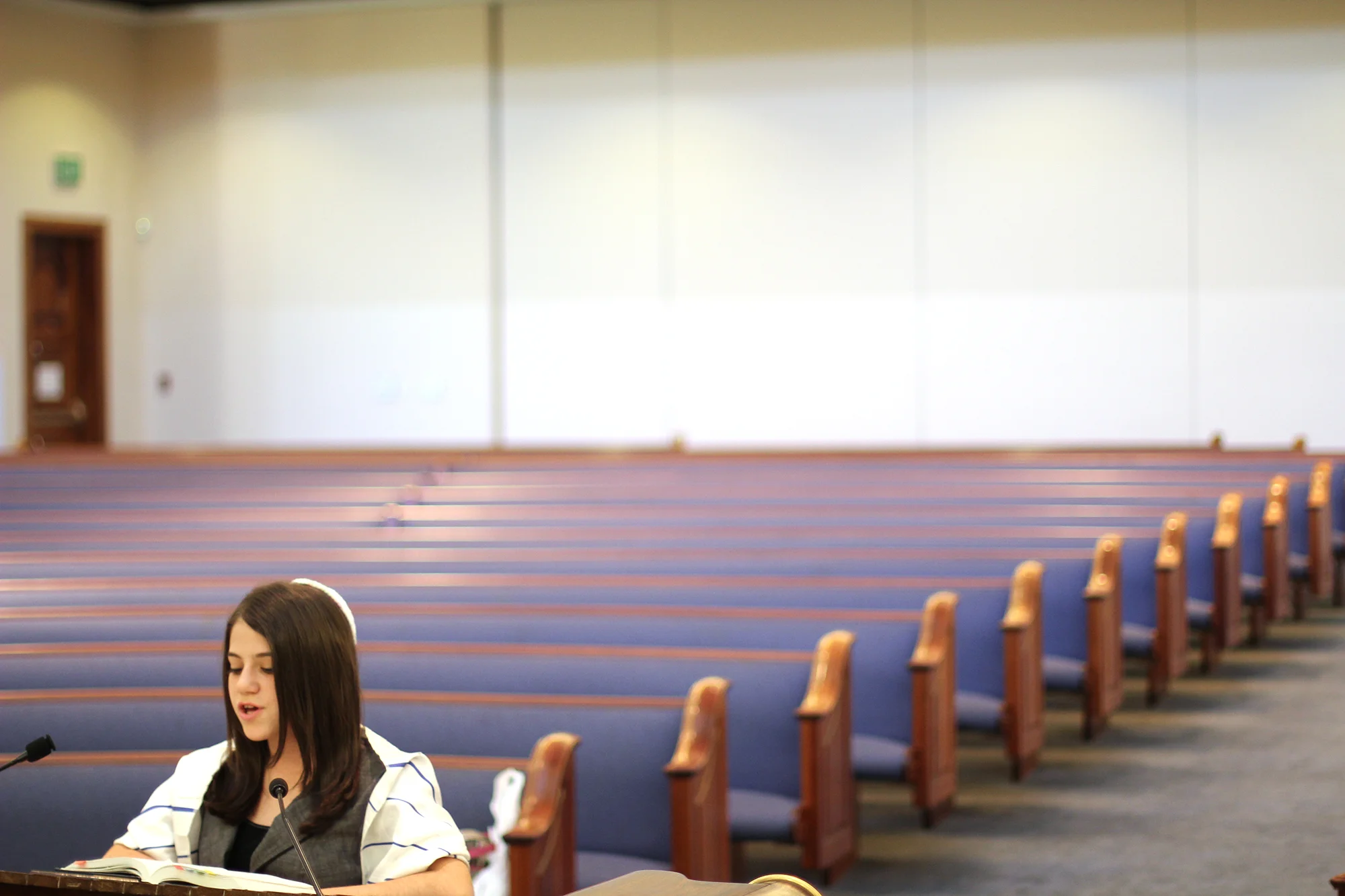bat-mitzvah-photography-seattle.jpg
