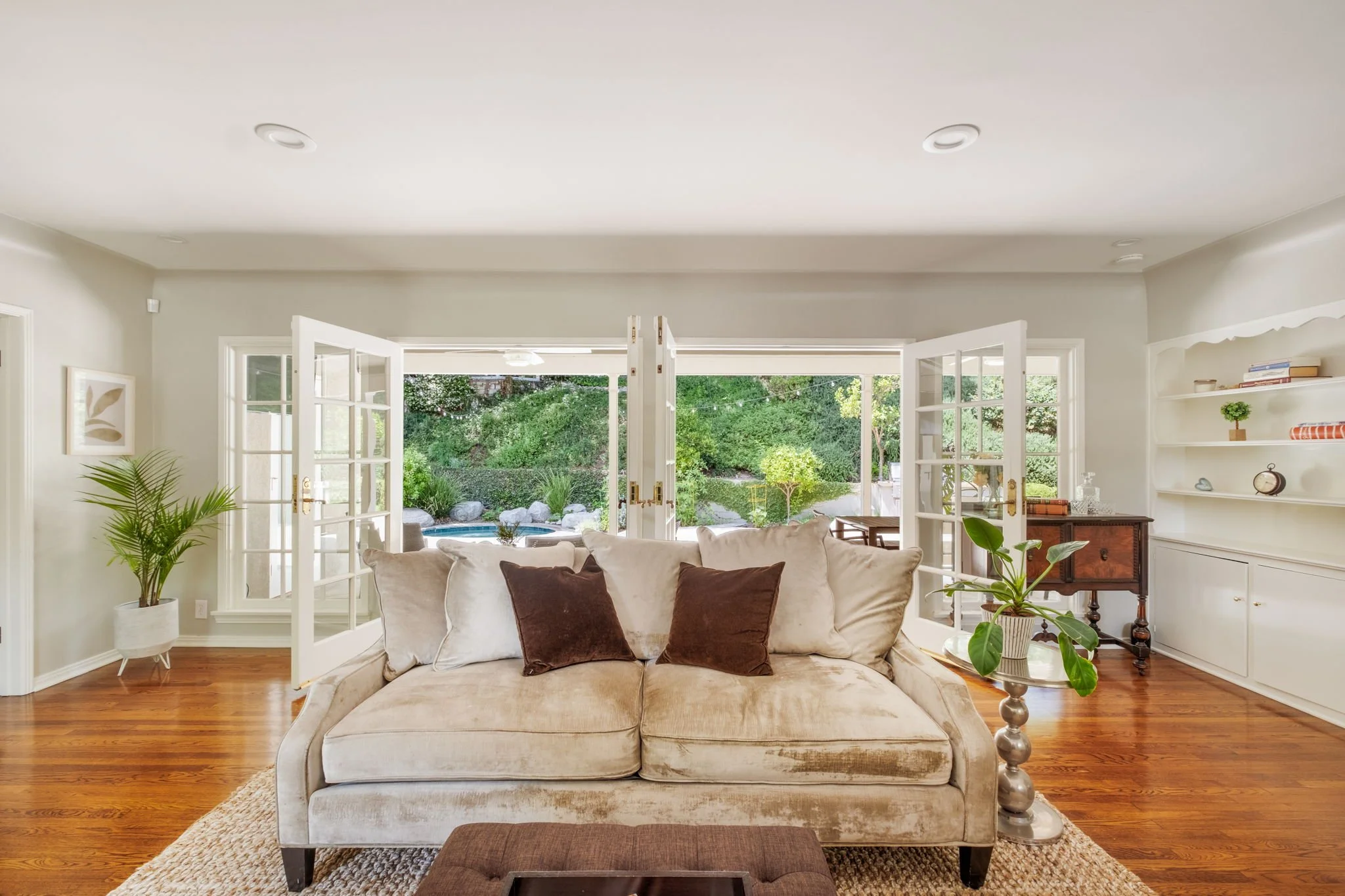8-web-or-mls-1265-inverness-dr.jpg