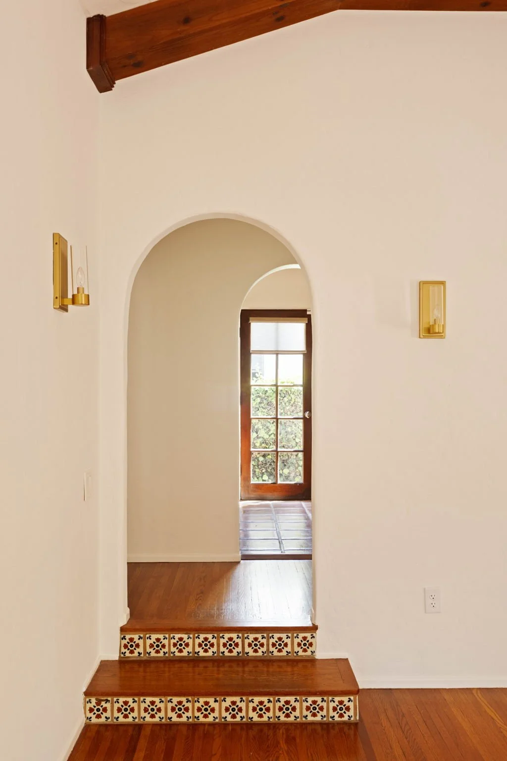 16-web-or-mls-112-n-valley-st.jpg