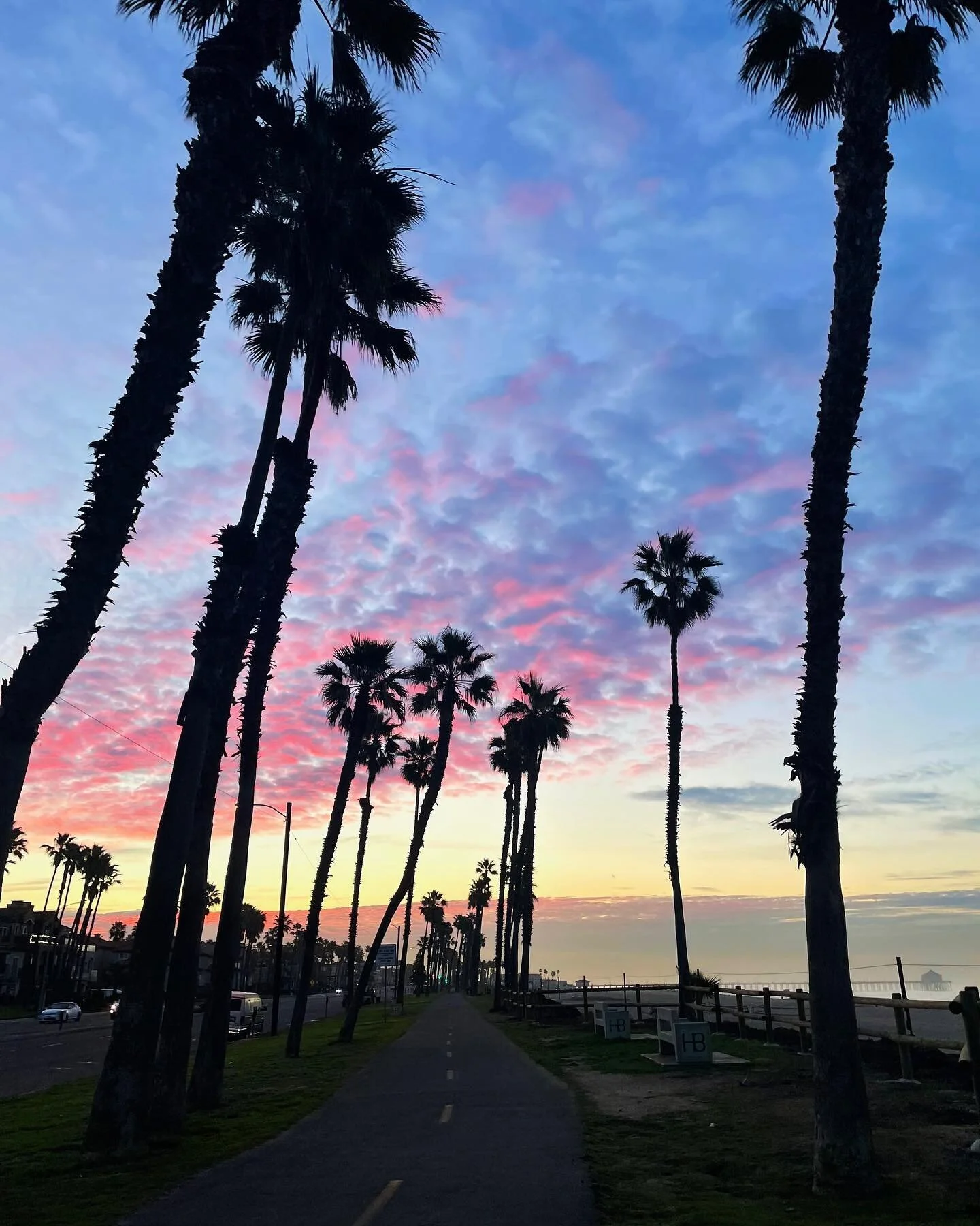 Pretty Skies ☁️✨💜 #huntingtonbeach