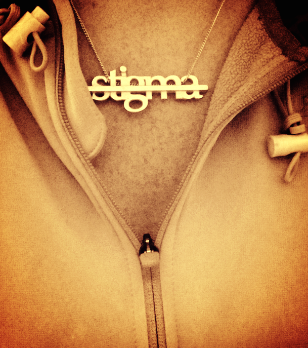 necklace gold no frame.png