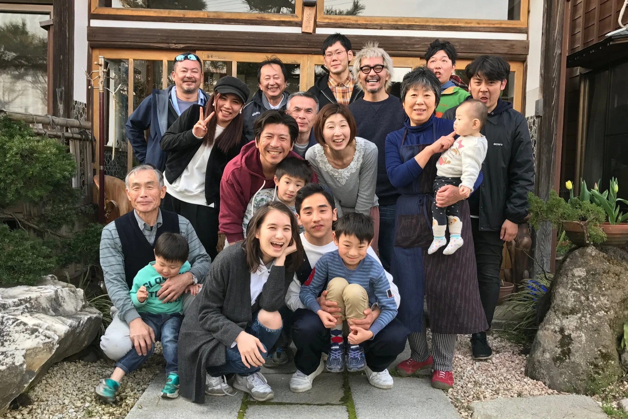 1年の撮影を通して俳優・スタッフ陣は地元の方々との交流を深めていった。