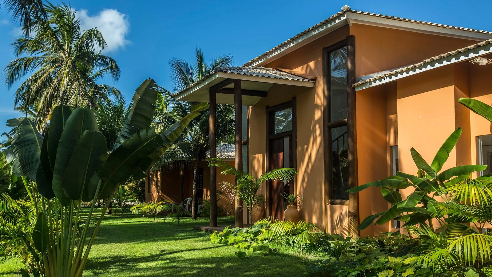Brazil-Beach-House-New-York-Times png.jpg