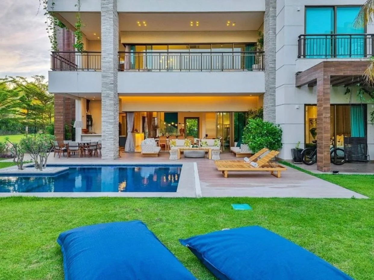 Turnkey Luxury 5 Bed Beach Property in FortalezaR11M — Brazil Beach