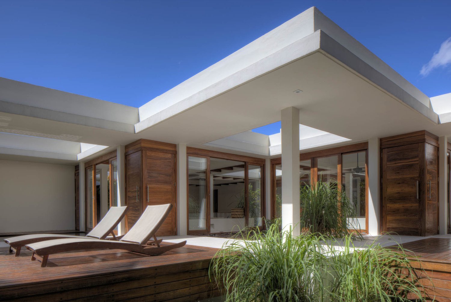 SOLD! Unique Cinematic Villa In The Amazon / Manaus- R$ 4.5 Million