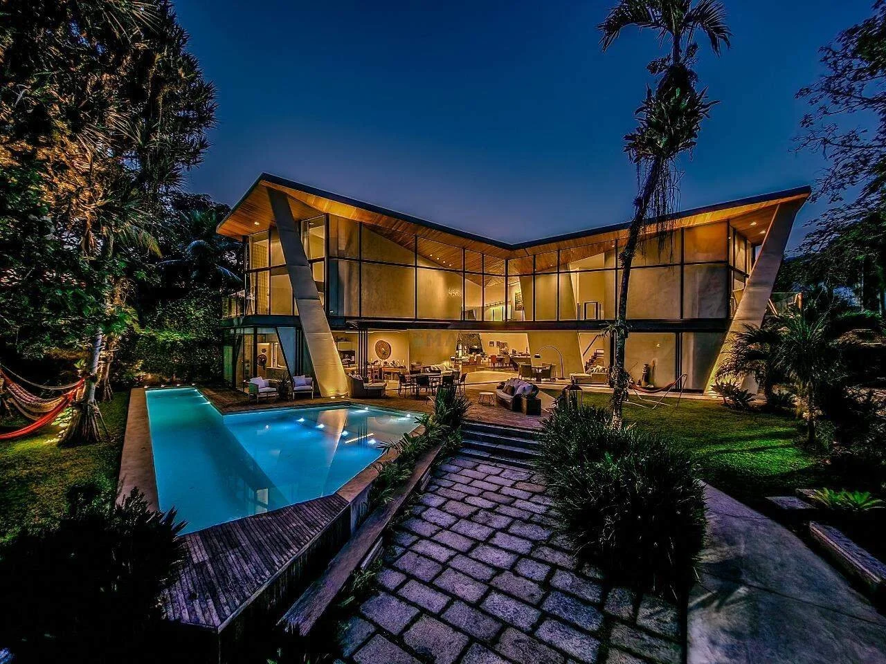 Spectacular House For Sale in Rio De Janeiro-R$9.5M