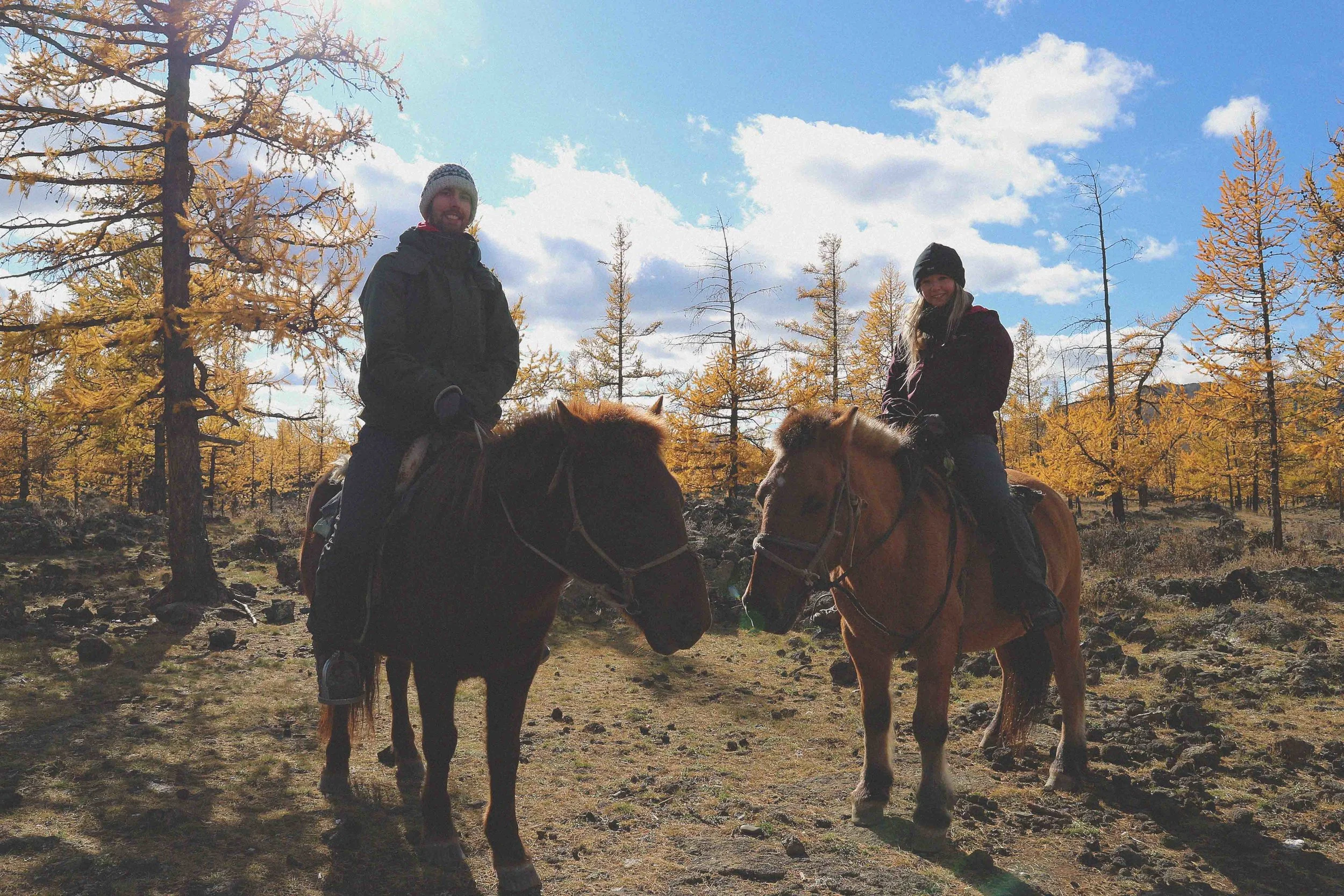 horse trekking riding in mongolia 