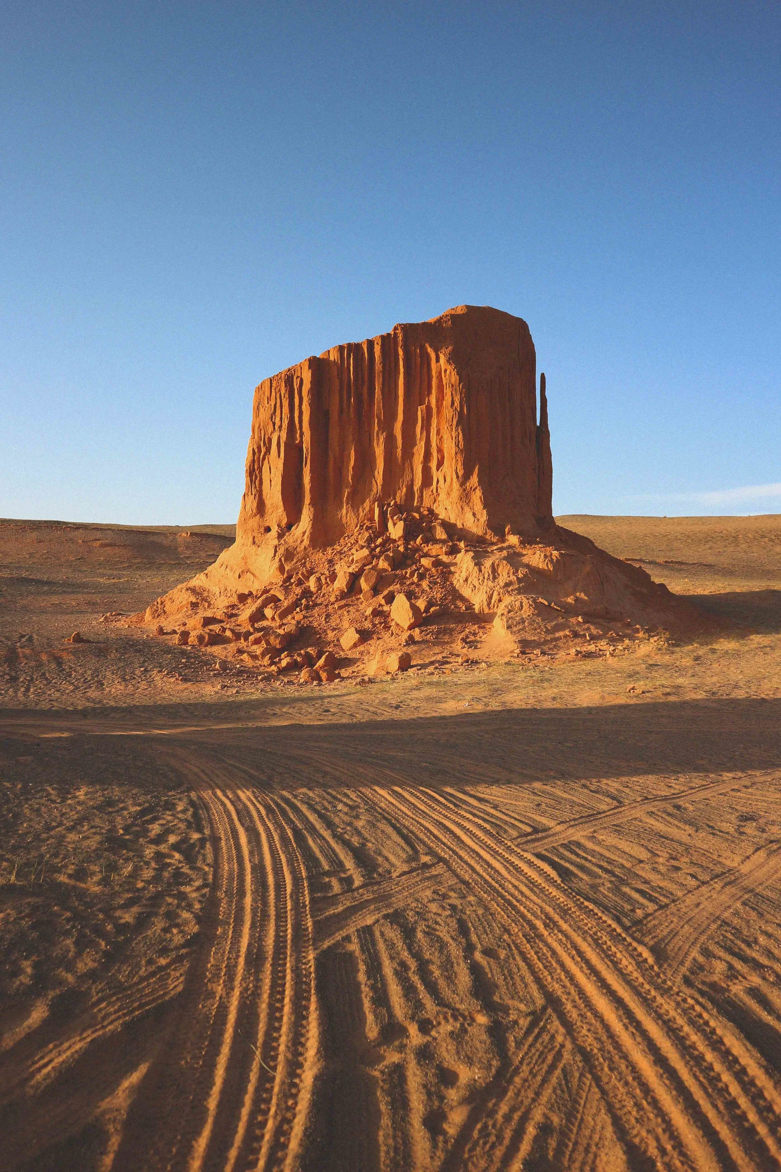 bayanzag flaming red sand cliffs in the gobi desert in mongolia mongolian tour