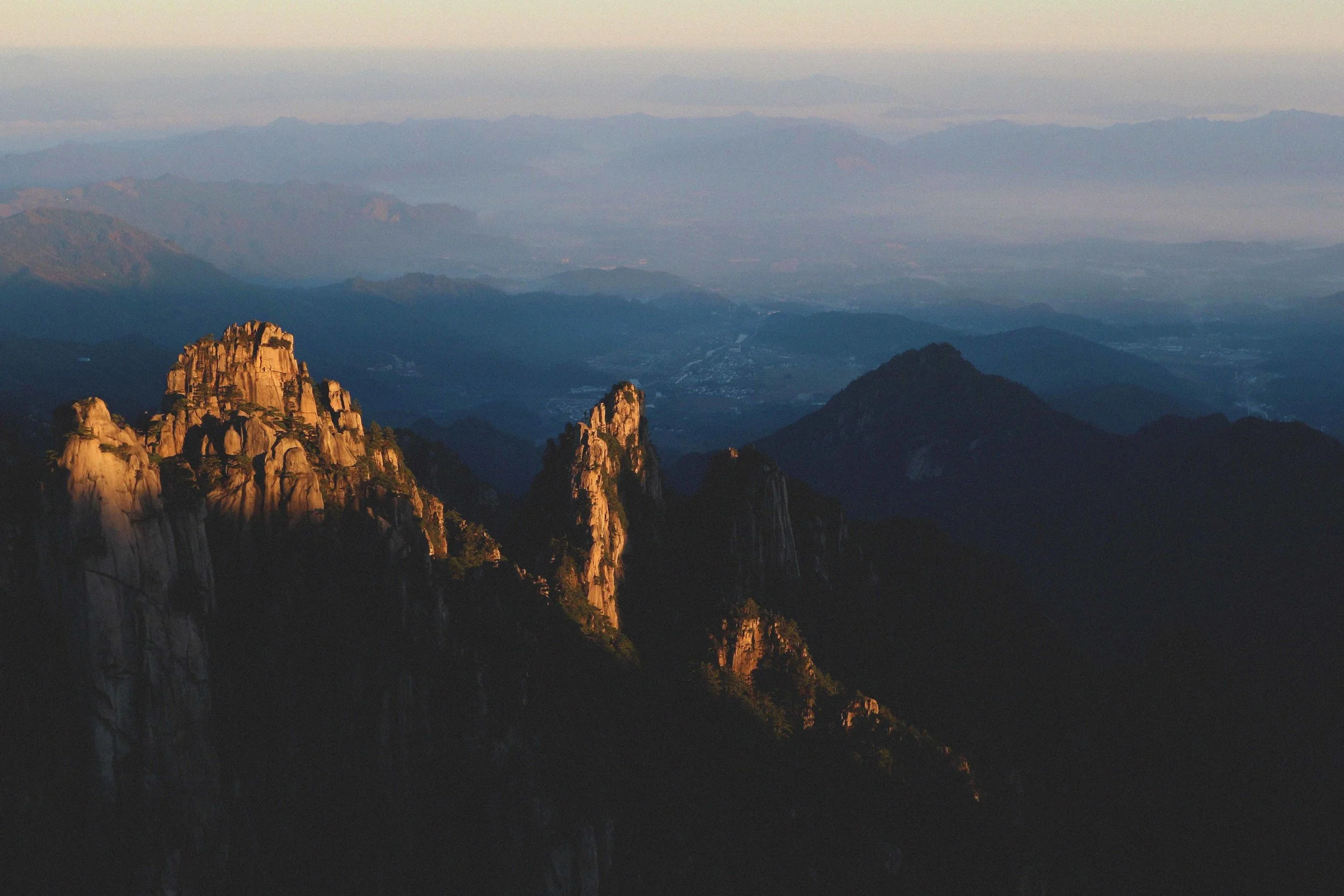Sunrise on the Huangshan 