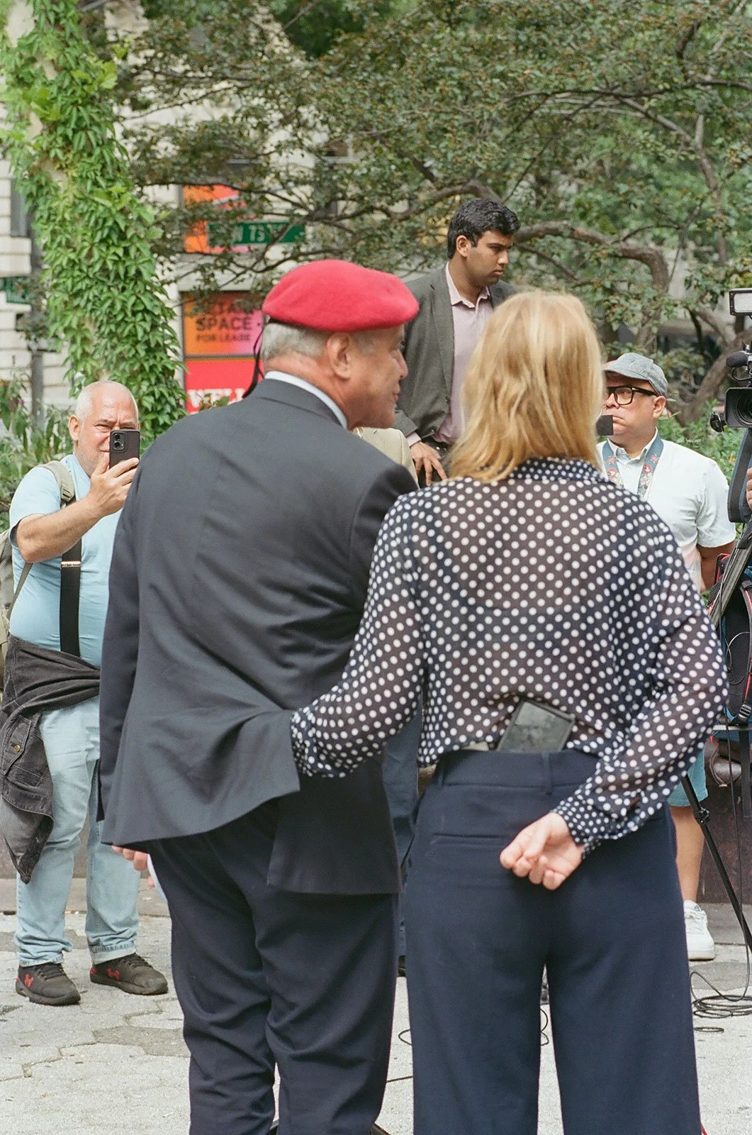 Curtis-Sliwa-Campainging.jpg