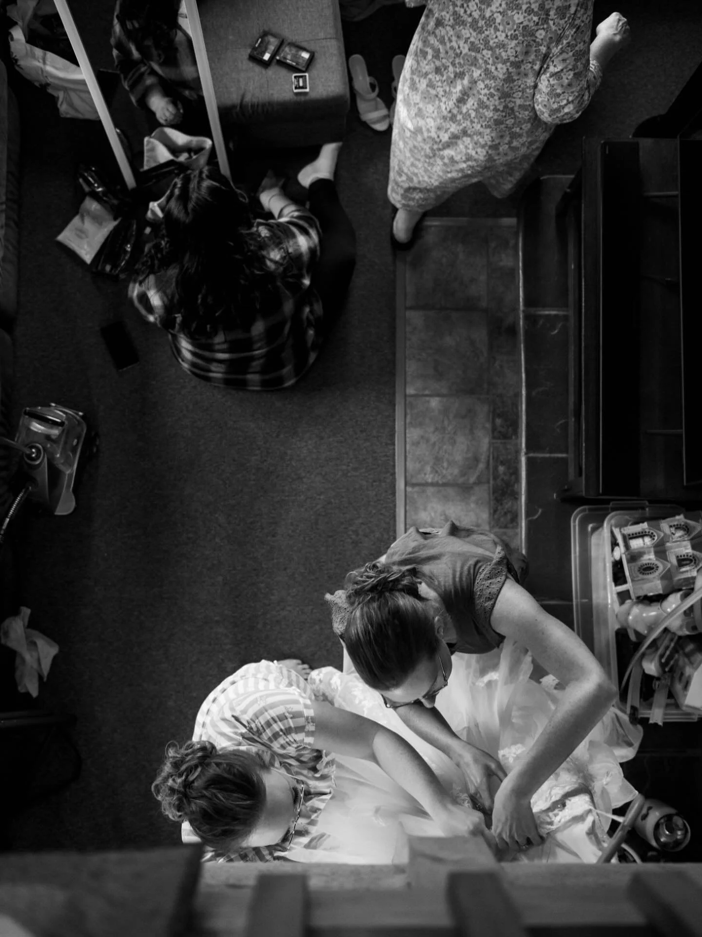Emma got ready for her wedding at her parents&rsquo; home, and I always find that setting to be comforting. The environment is so familiar, so easy, that it quiets the wedding day nerves. From a practical standpoint, the home also can be an even bett