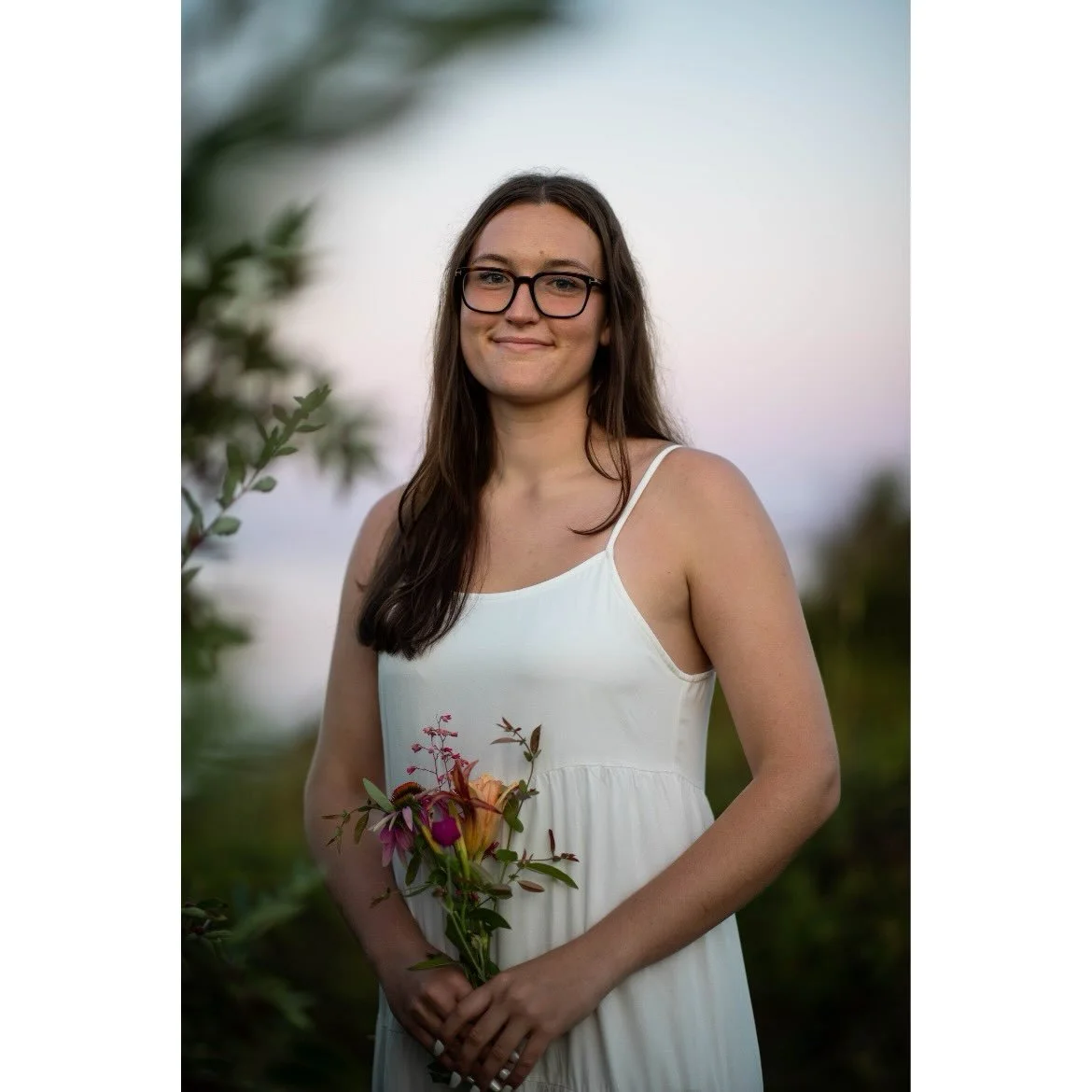 ✨ Hold your memories in your heart as you look ahead to the future ✨I had the pleasure of capturing Violet last week for the sunrise at Kettle Cove in Cape Elizabeth, Maine. She is a total force: confident, beautiful, tall, athletic. She&rsquo;s a yo