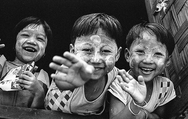 In Myanmar, people grind Thanaka wood using a wetted stone to make a cosmetic paste. Thanaka is worn by men, women, and children.