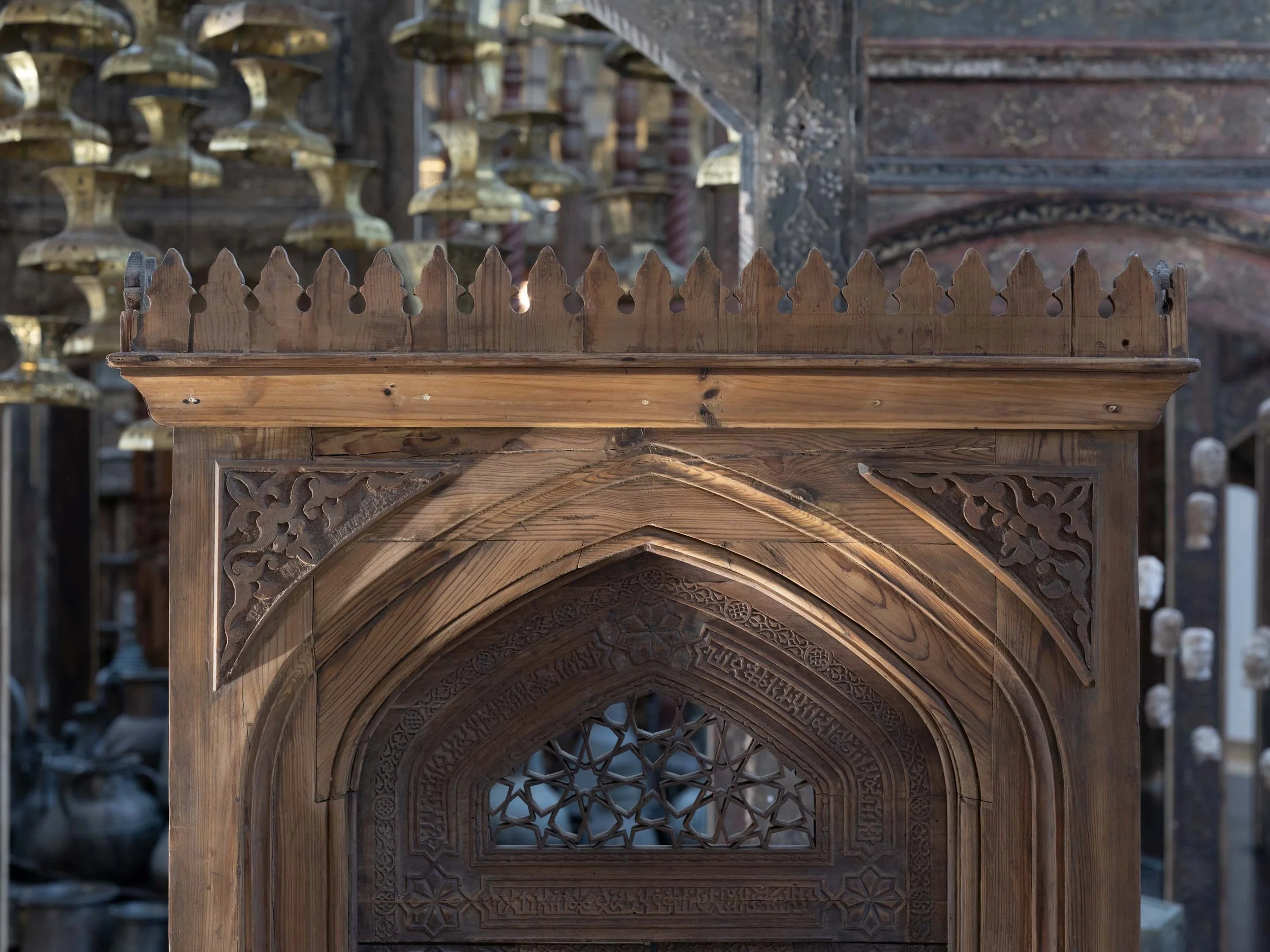 Decorative, touristic, and now memorial objects, they evoke narratives and memories that transcend their physical presence; a legacy salvaged from the Lebanese Civil War. These oriental items — Damascene doors, soap boxes, lamps, stirrups, woodwork,