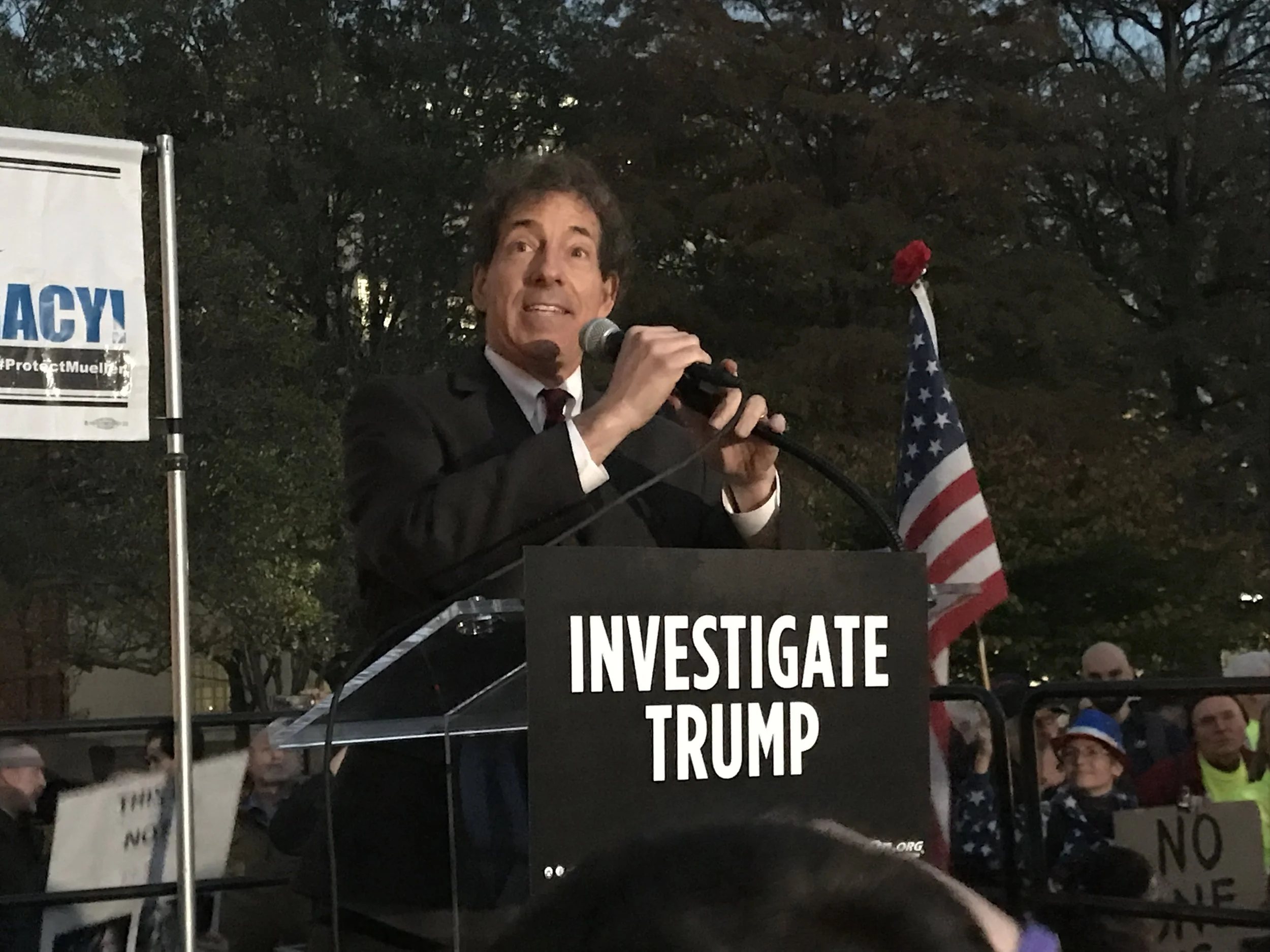 Investigate Trump! Rallying for the Mueller Report (November 2018)