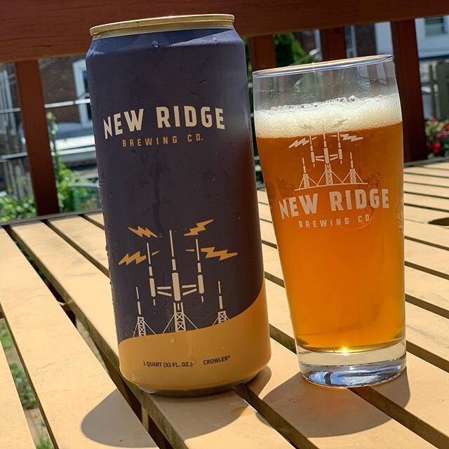 I highly recommend you check out @newridgebrewing on Ridge Ave , next to Santucci&rsquo;s . They have crowlers to go. The beer is extremely tasty and well thought out . Give them a follow. They have much more to come! 😘😘🙏🏻🙏🏻🙏🏻🍺🍻 ( the pups 