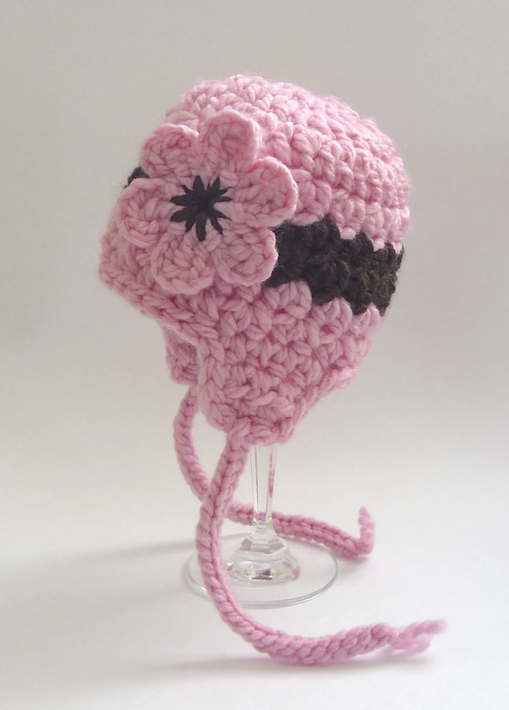 Girl's Earflap Hat with Flower, Crochet Pattern, 31 — Lisa Corinne