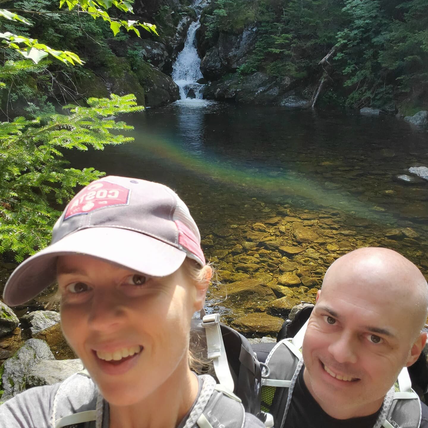 HIKE THE WHITES 4000FTS 
☆ Monroe 5390ft
☆ Washington 6284ft

Distance: 10.2 miles
Elevation Gain: 4260ft

Waterfalls: Many
Vistas: amazing when clouds would clear
Mud: Some

LOGISTICS: Took Ammonoosuc Ravine to lake of the clouds then Crawford for M
