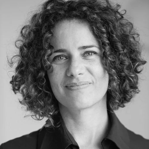 Jonsara Ruth Founder / Principal Artistic Director Salty Labs Design Director, Healthy Materials Lab & Assistant Professor of Interior Design Parsons New York, NY