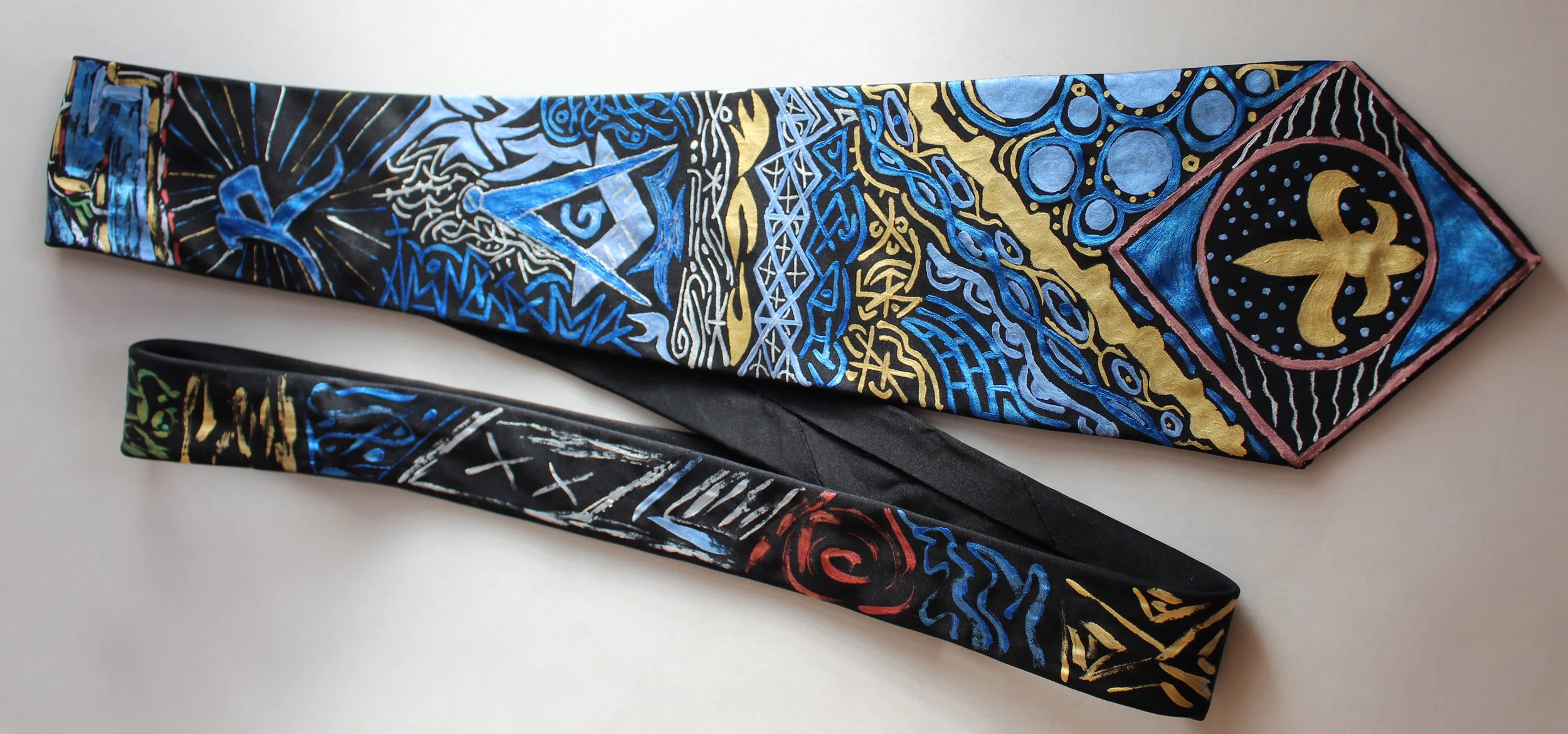 horizontal tie.jpg