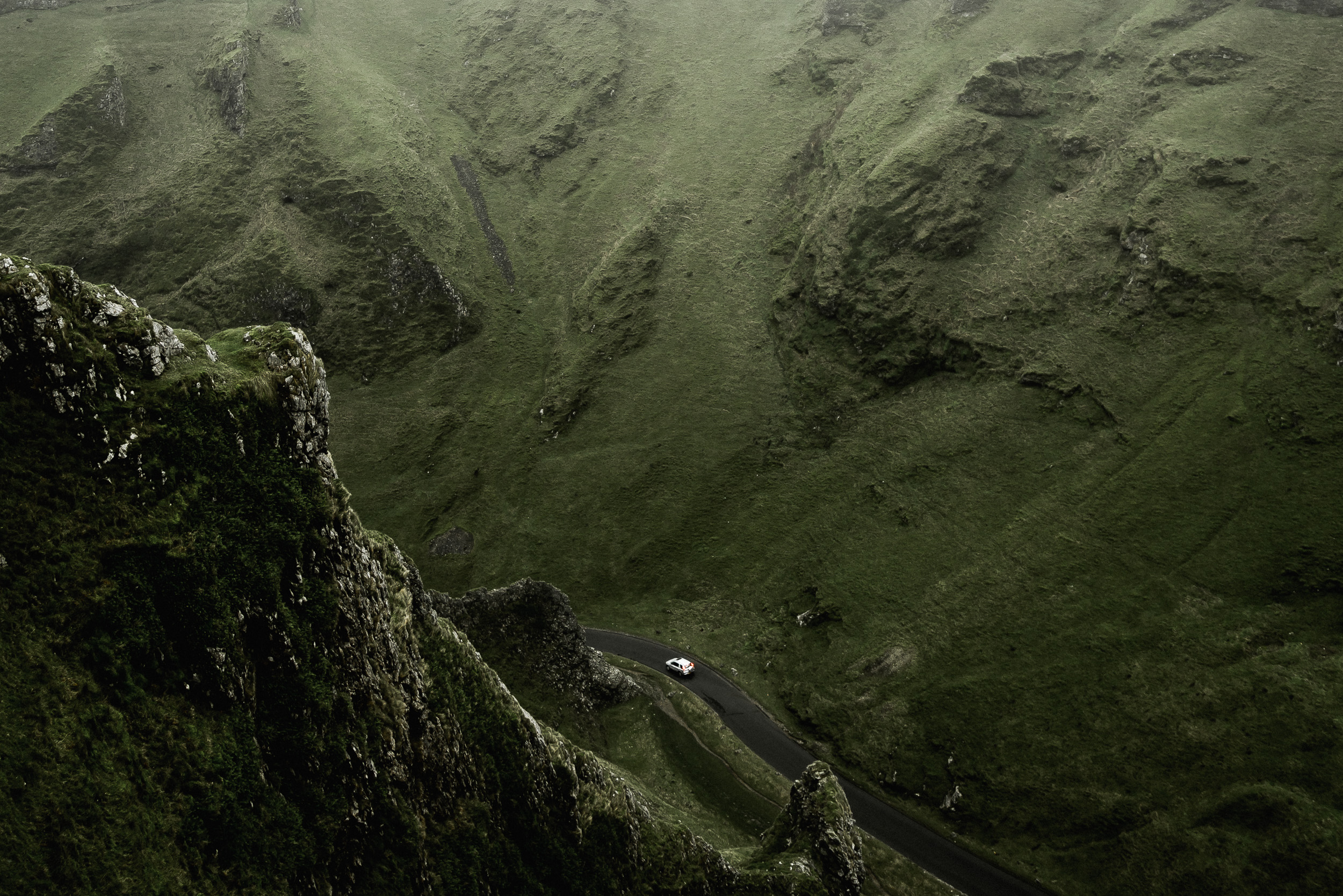 01-winnats-pass-peak-district-anna-elina-lahti-photographer.jpg