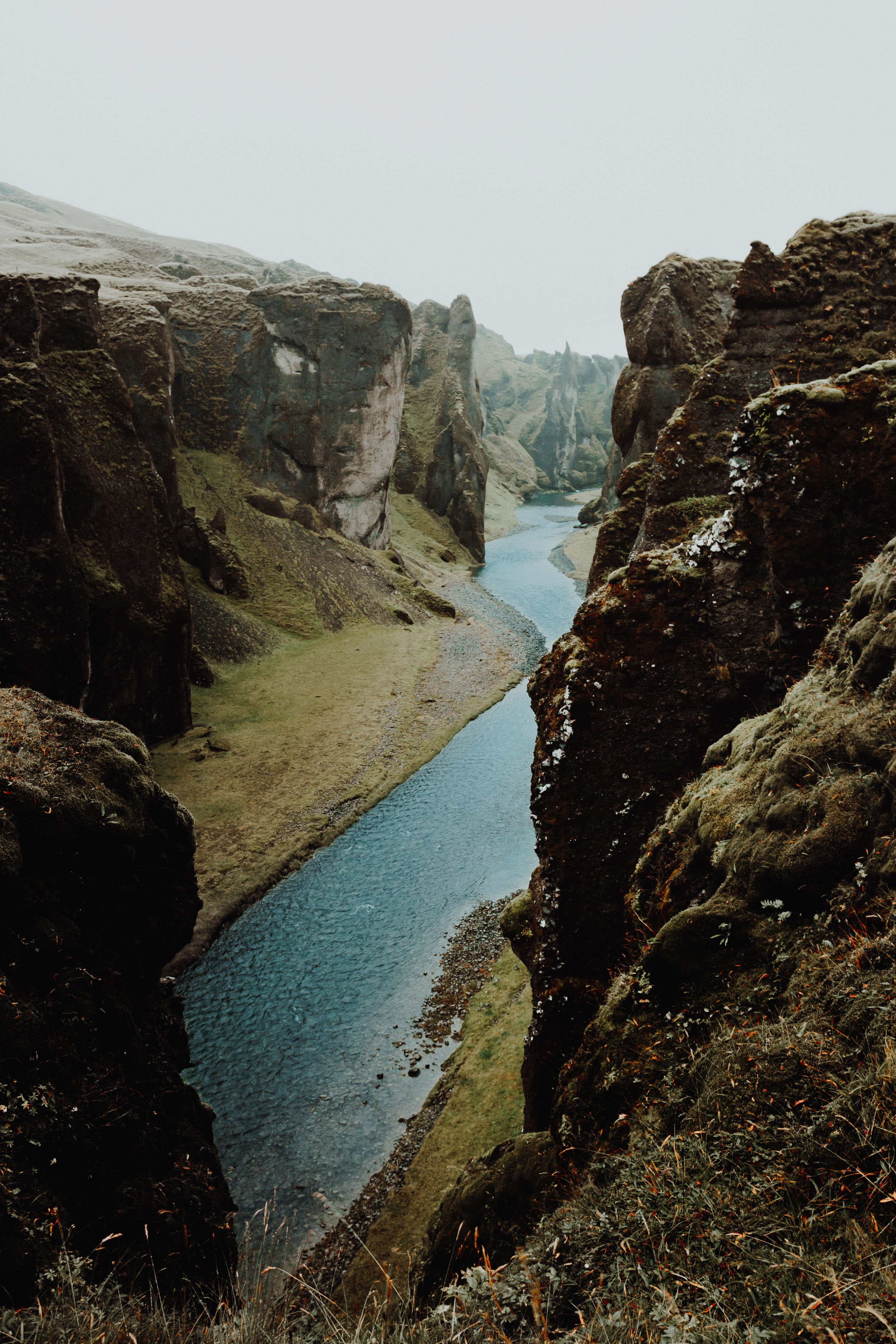 09-iceland-canyon-turquoise-river-hiking-anna-elina-lahti-photographer.jpg