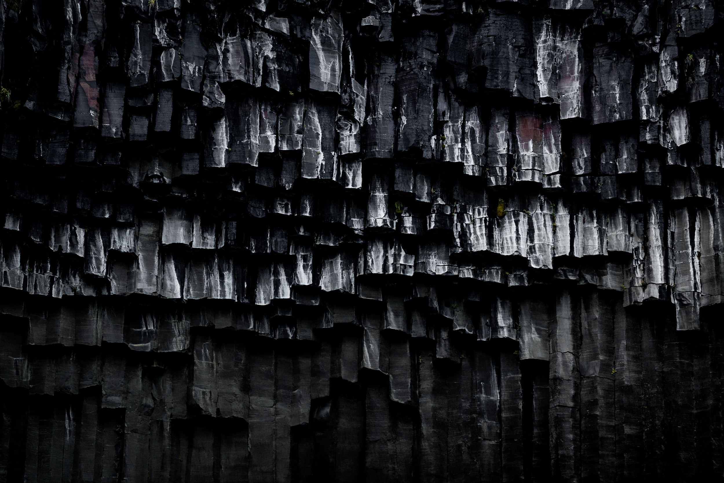 01-iceland-basalt-columns-svartifoss-anna-elina-lahti-photographer.jpg
