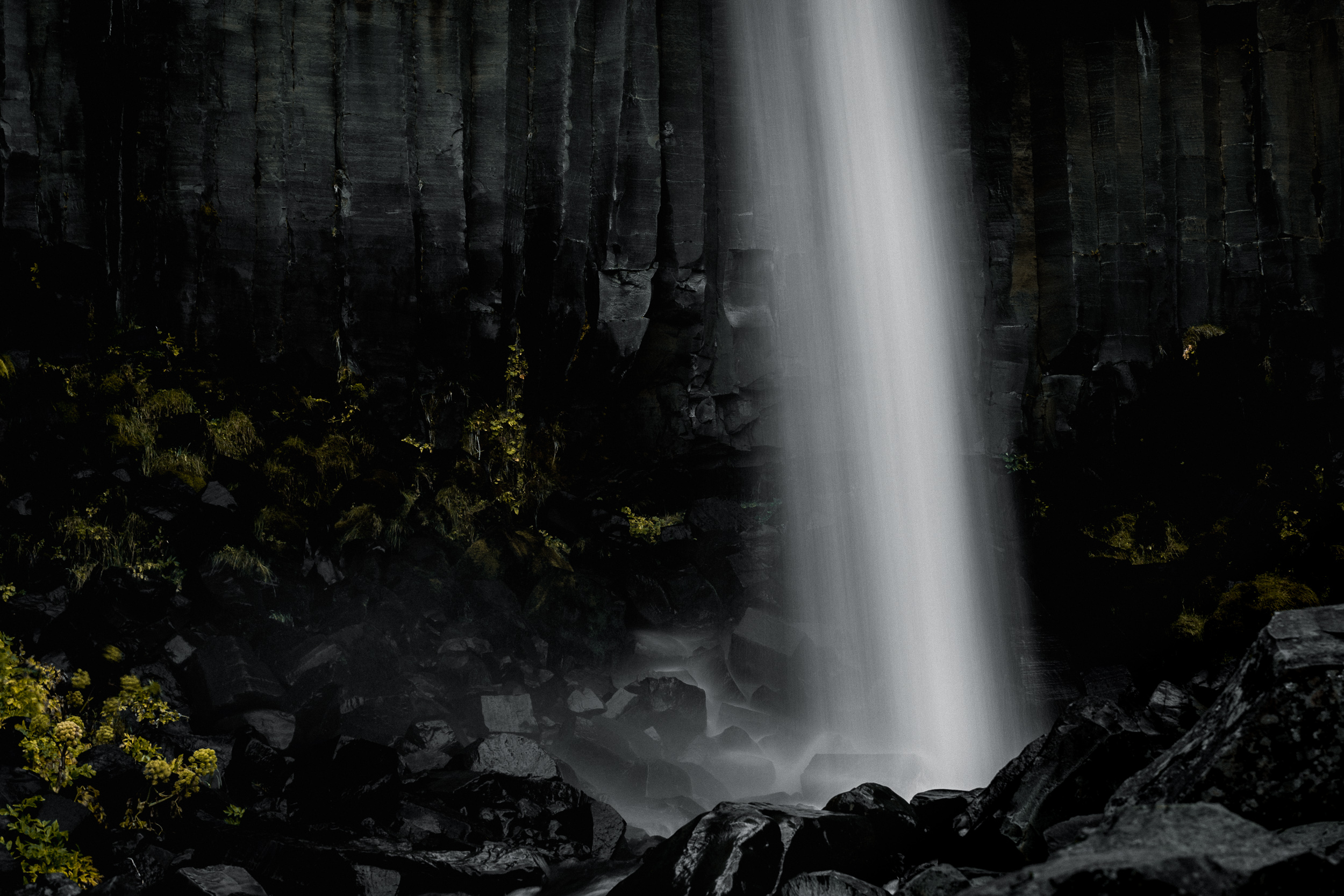 13-svartifoss-iceland-waterfall-basalt-columns-anna-elina-lahti-photographer.jpg