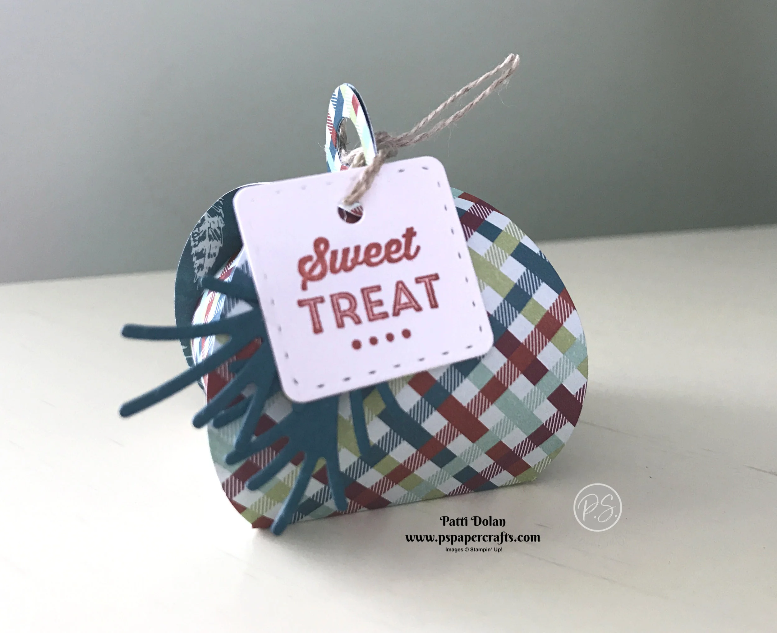 Tiny Keepsakes - Cute Curvy Boxes 3.jpg