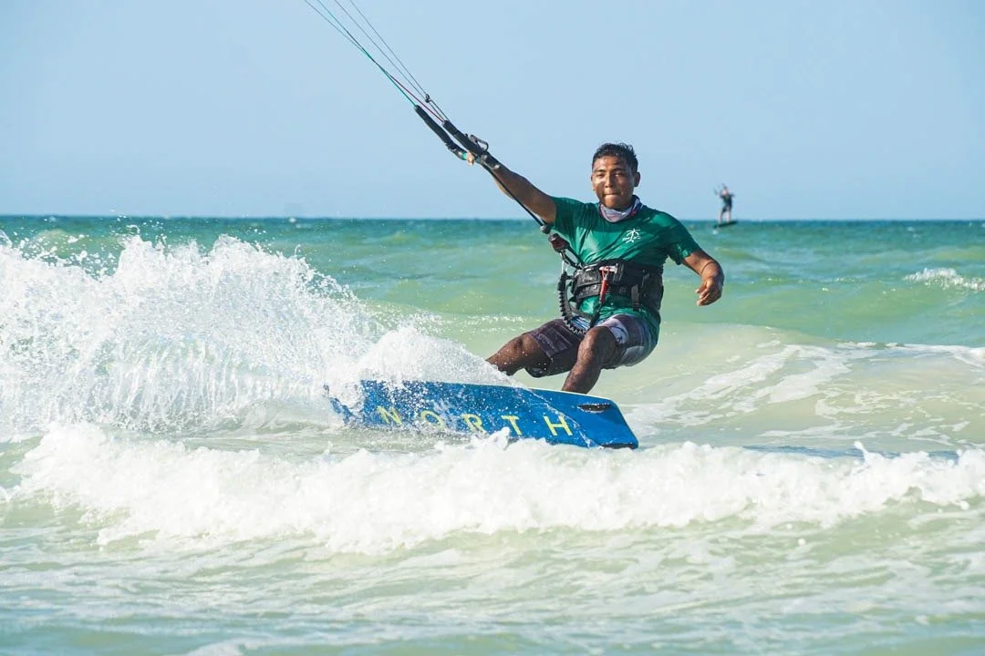imgi_19_Tropikal-Kite-School-El-Cuyo-About-us-Team-Tavo.jpg