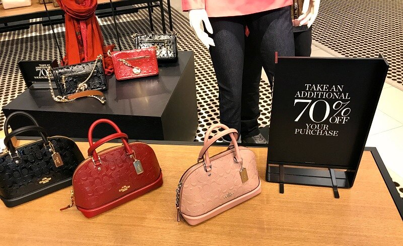 Top 87+ imagen difference between tory burch outlet and boutique