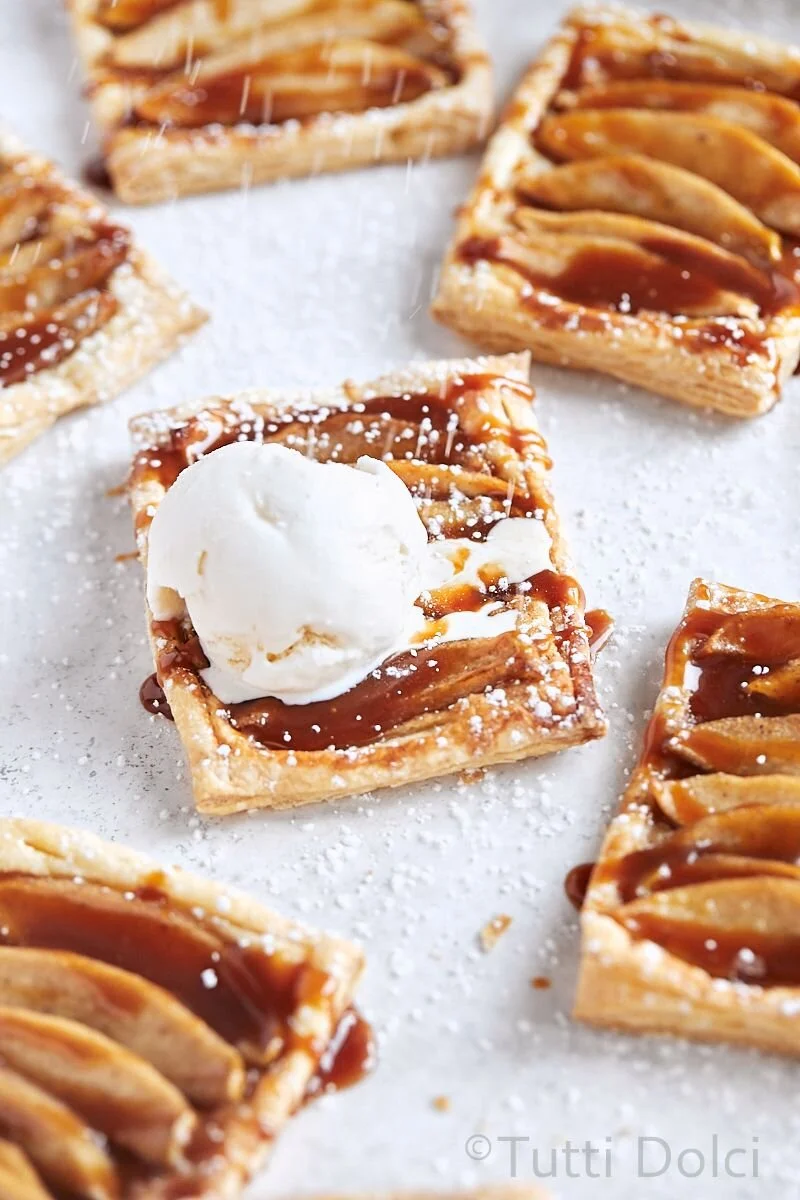 caramel apple puff pastry tarts