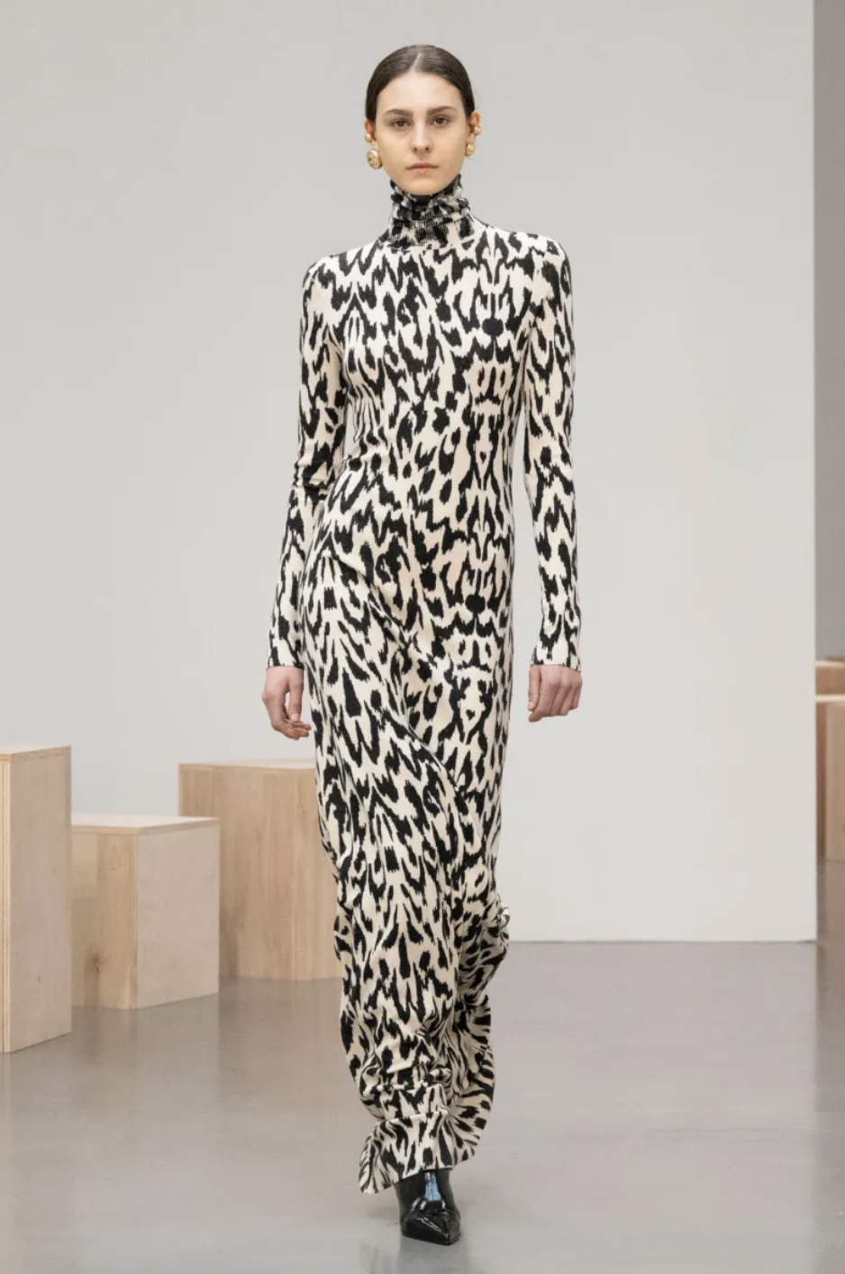 Brandon Maxwell Fall 2025 E.png