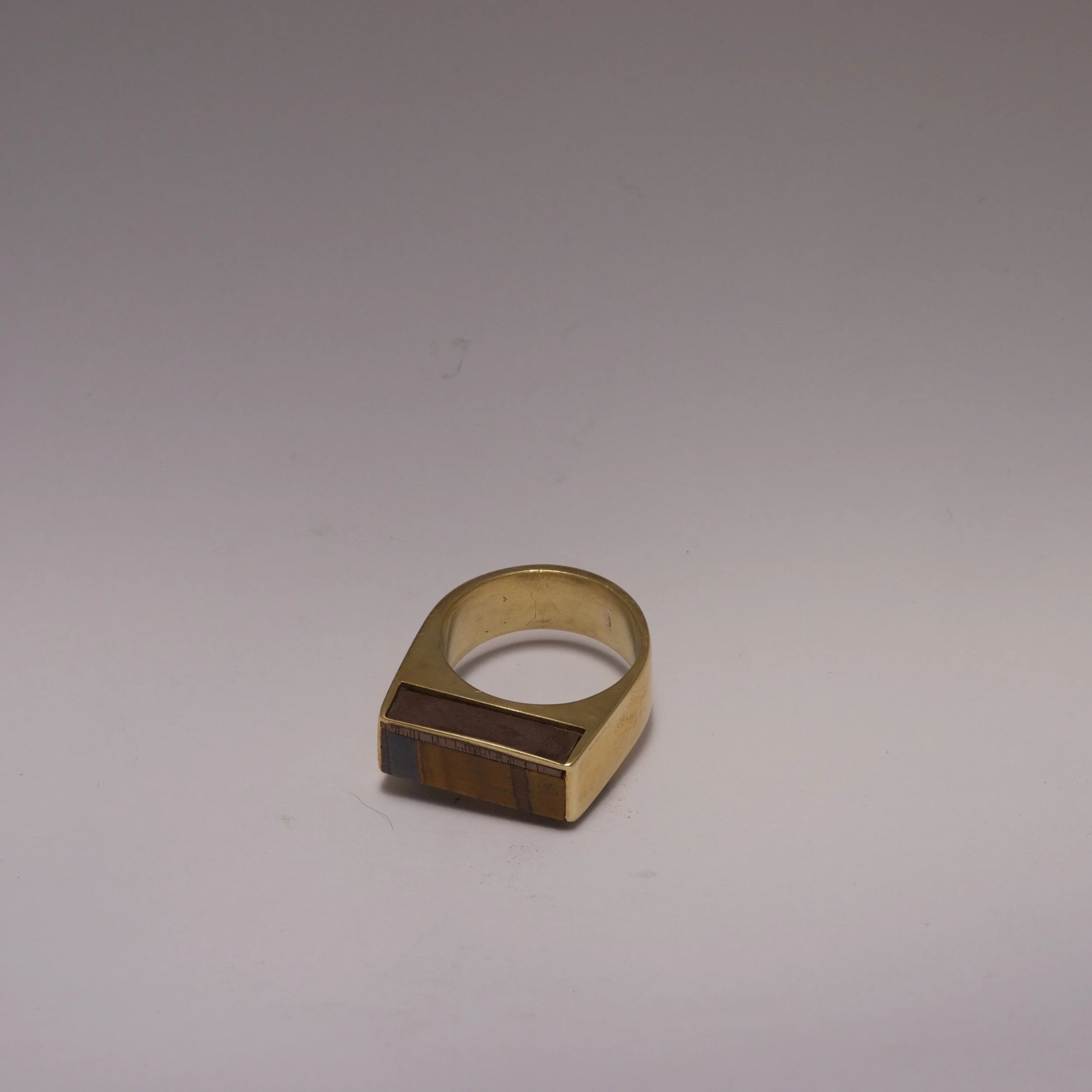 BRASS RING WITH WALNUT AND TIGER'S EYE SIZE 13