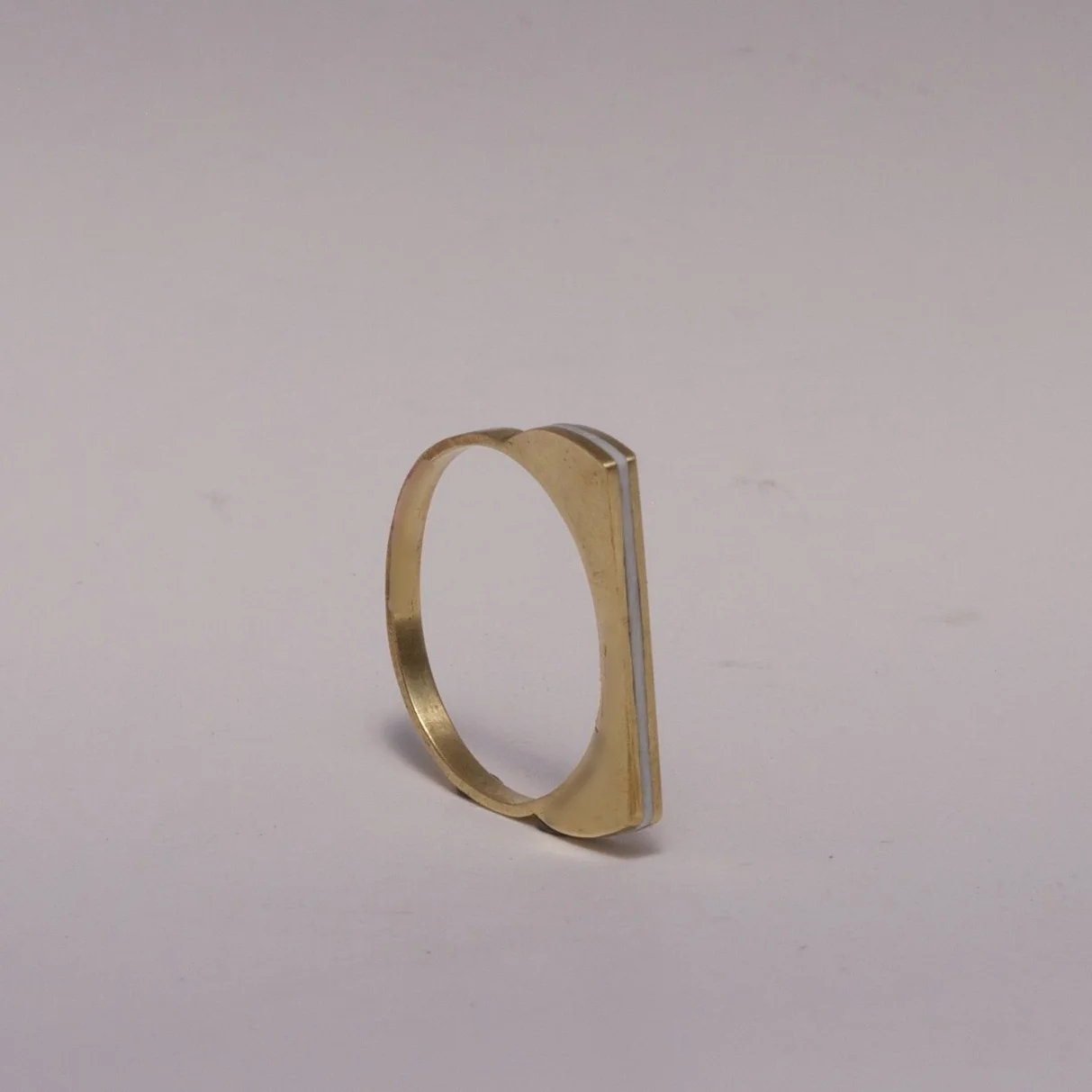 BRASS RING WITH RECYCLED PLASTIC INLAY