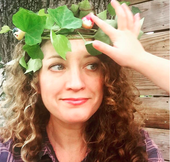 Amber Scardino | @figmentcreative Private Art Teacher, Mama, Founder of Figment- Art & Creative Blog - Art Classes