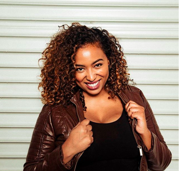 Jasmine Ellis | @jasmineelliscomedy Stand up comedian and co-host of the @extrasaltypodcast a new show devoted to moving past resentment. Perpetual middle child and hoop earring lover.