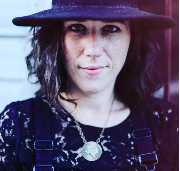 Courtney Bianchi-Chapa | @whiskeyandpearls My W&P events are curated and I meet with every member before inviting them to the meet - that way when they attend the events I can introduce them to someone I think they would connect well with.